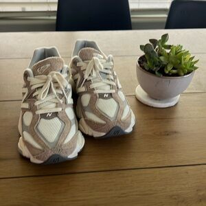 new balance 9060 size 8.5 driftwood
